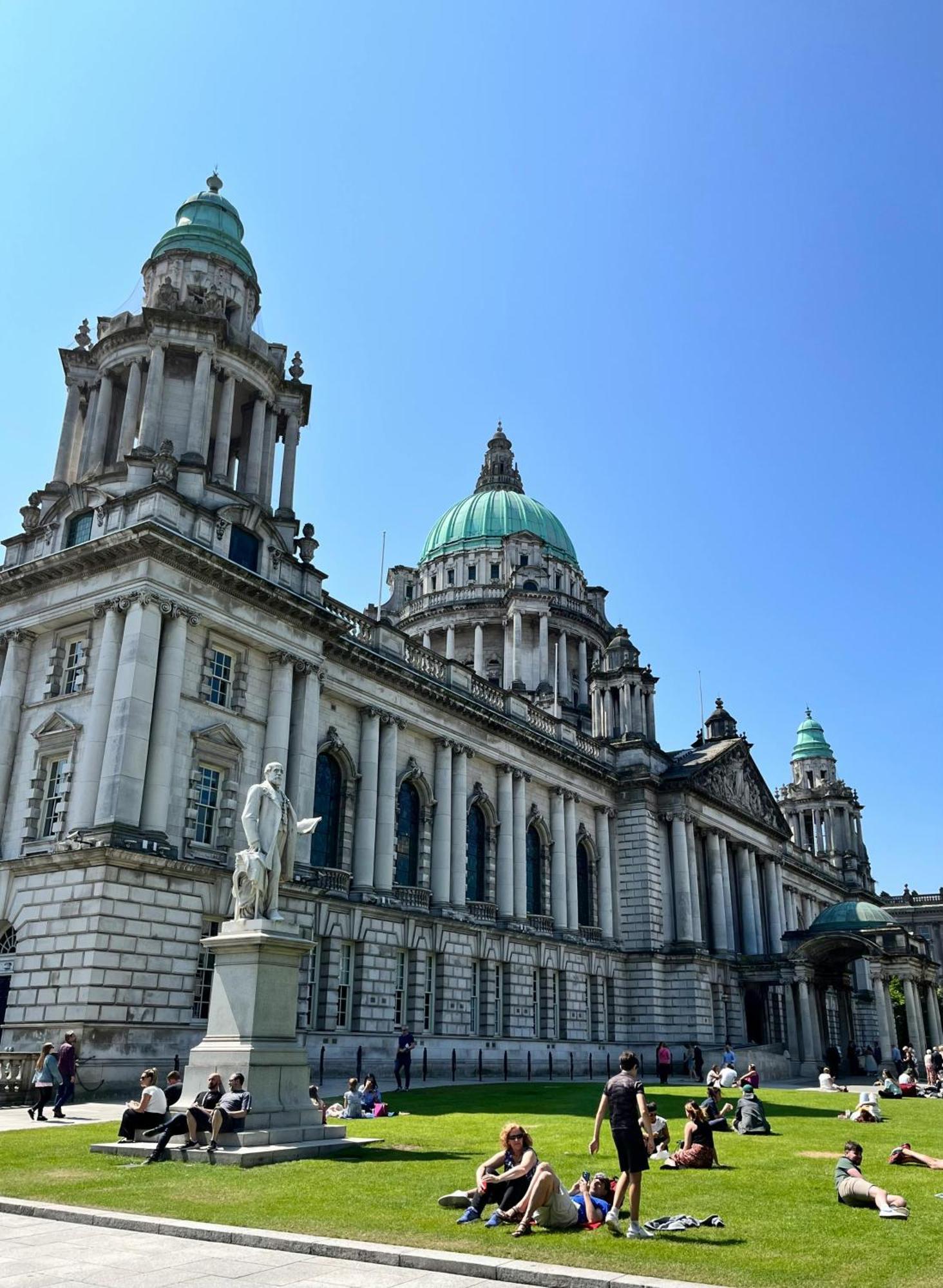Central Apartment In Belfast City Centre - Sleeps 5 People ภายนอก รูปภาพ